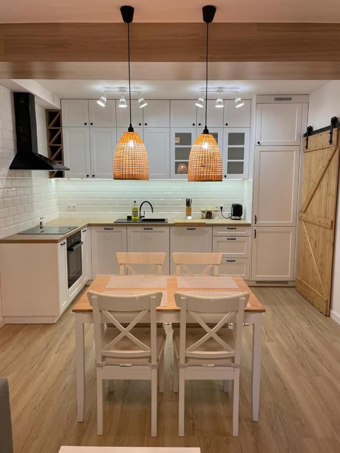 Apartamenty Guzik 22 Krosno Exterior foto