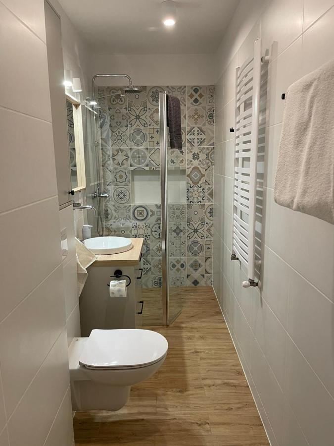 Apartamenty Guzik 22 Krosno Exterior foto